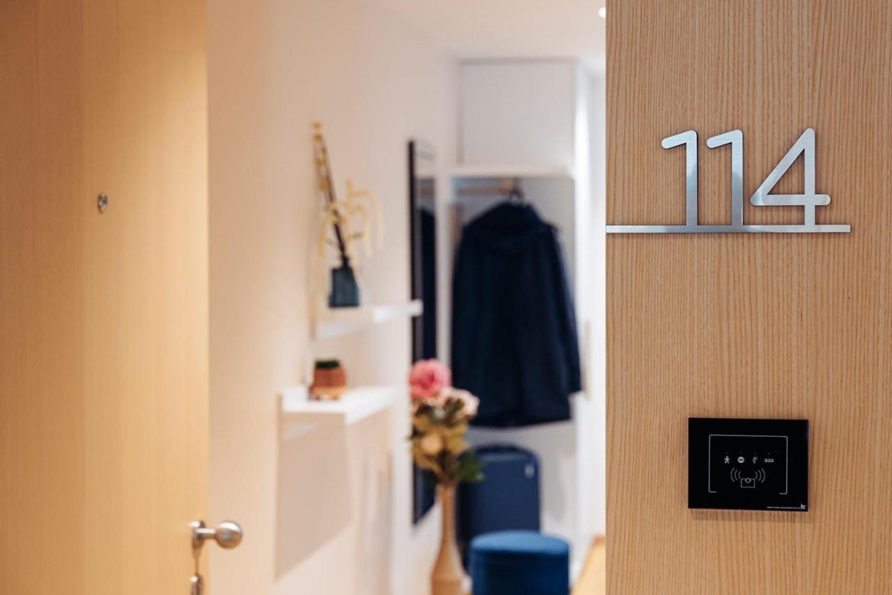 Antunovic Hotel East セスヴェテ エクステリア 写真
